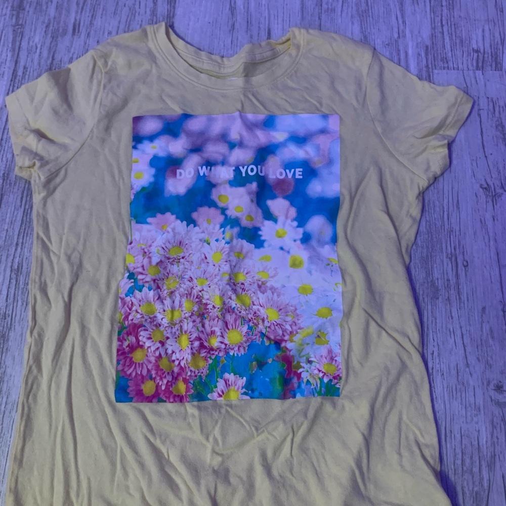 GRAPHIC TEE